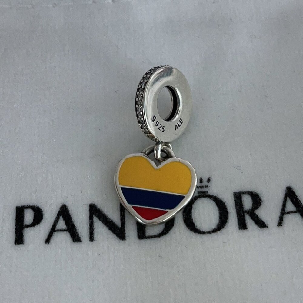 Pandora Colombia Exclusive charm